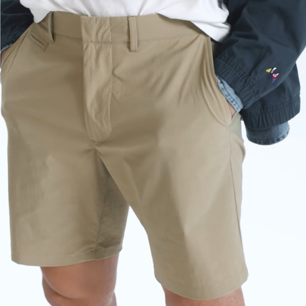 J.Crew Men’s 9” Tech Short